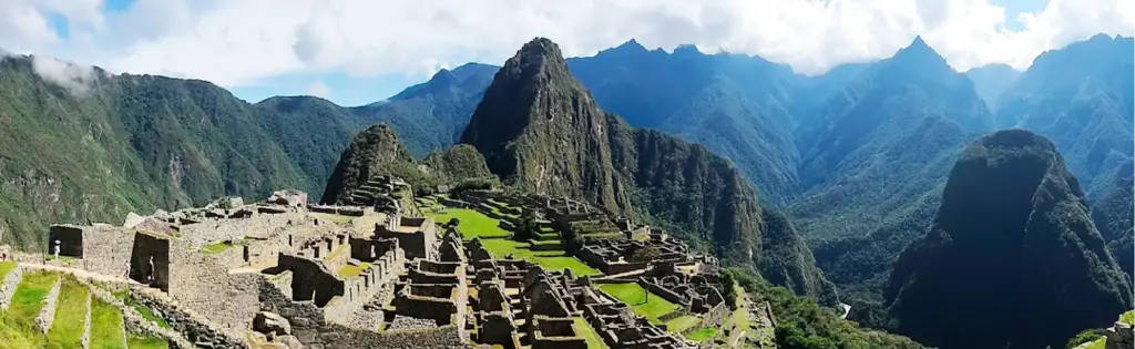 Travel Vacations - Banner - Machu Picchu